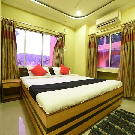 Collection O Hotel Highway Palace Guwahati Exterior foto
