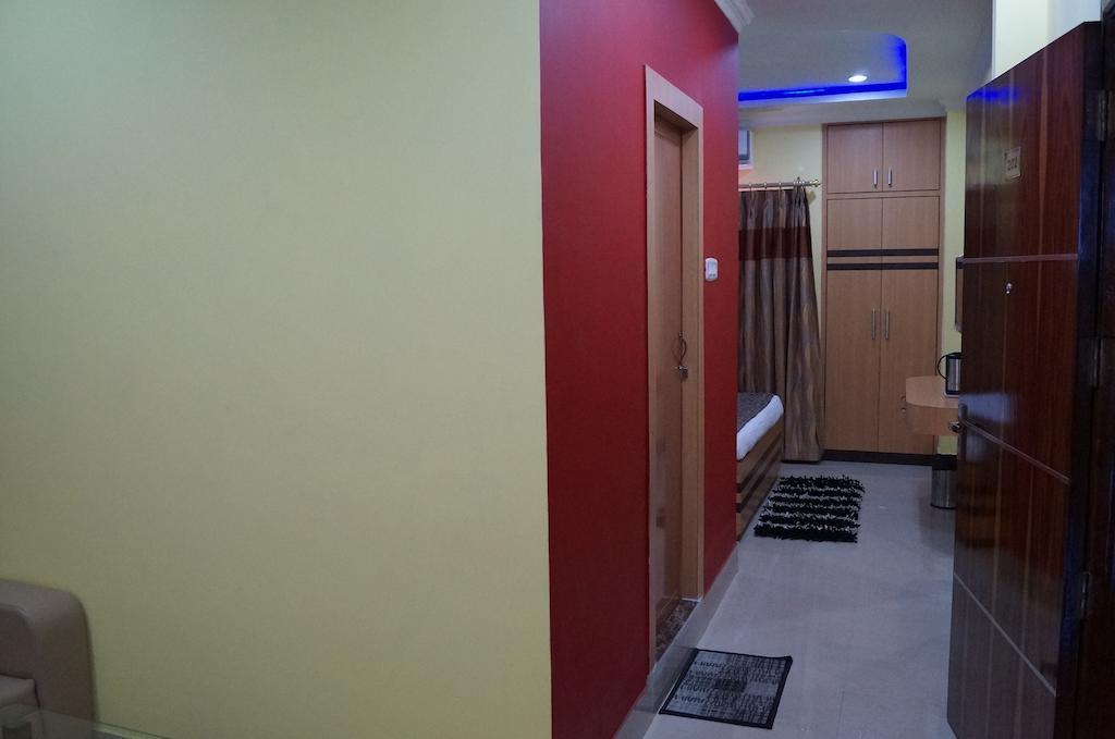 Collection O Hotel Highway Palace Guwahati Exterior foto