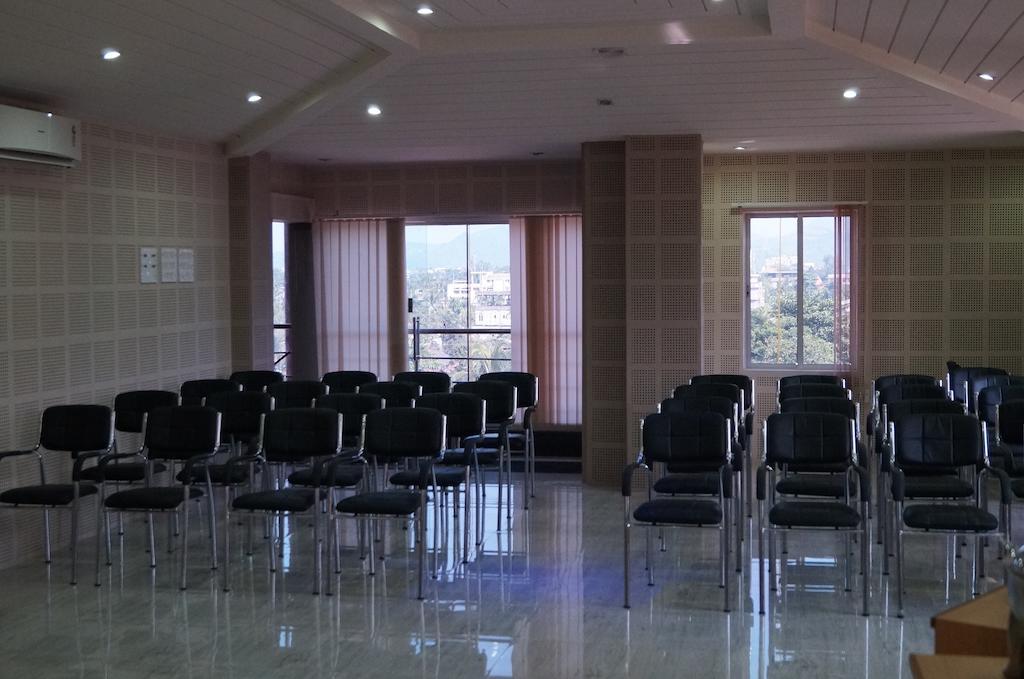 Collection O Hotel Highway Palace Guwahati Exterior foto