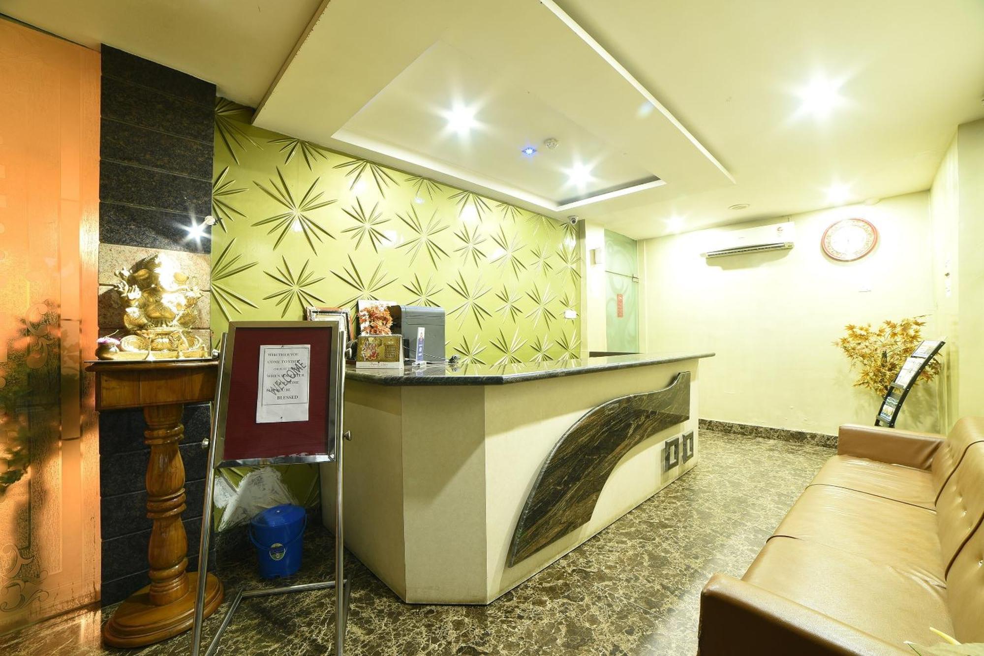 Collection O Hotel Highway Palace Guwahati Exterior foto