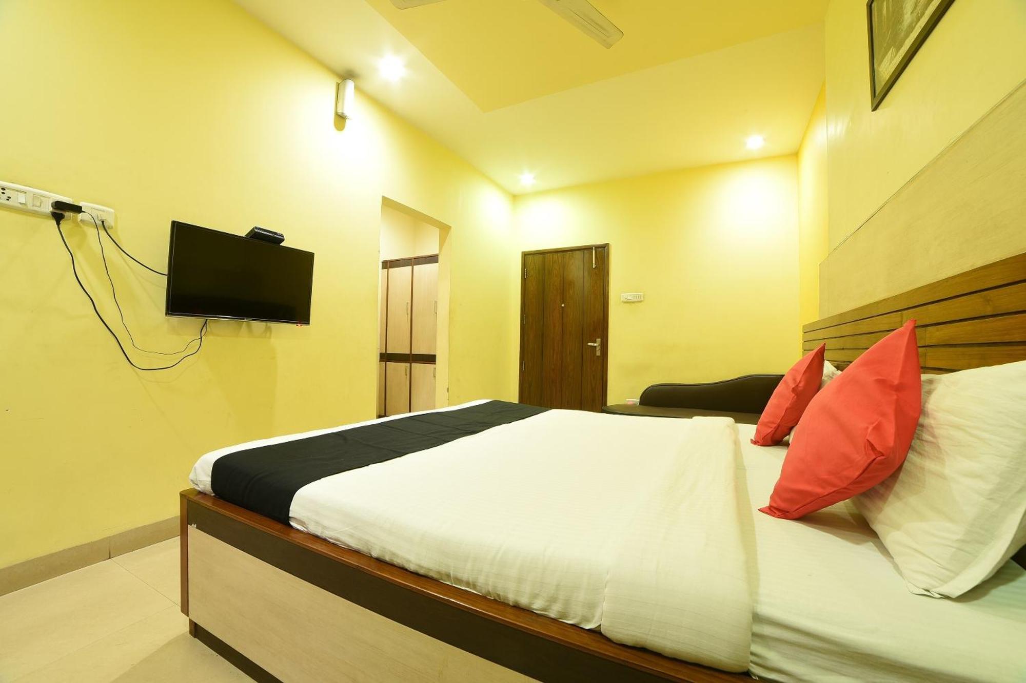 Collection O Hotel Highway Palace Guwahati Exterior foto