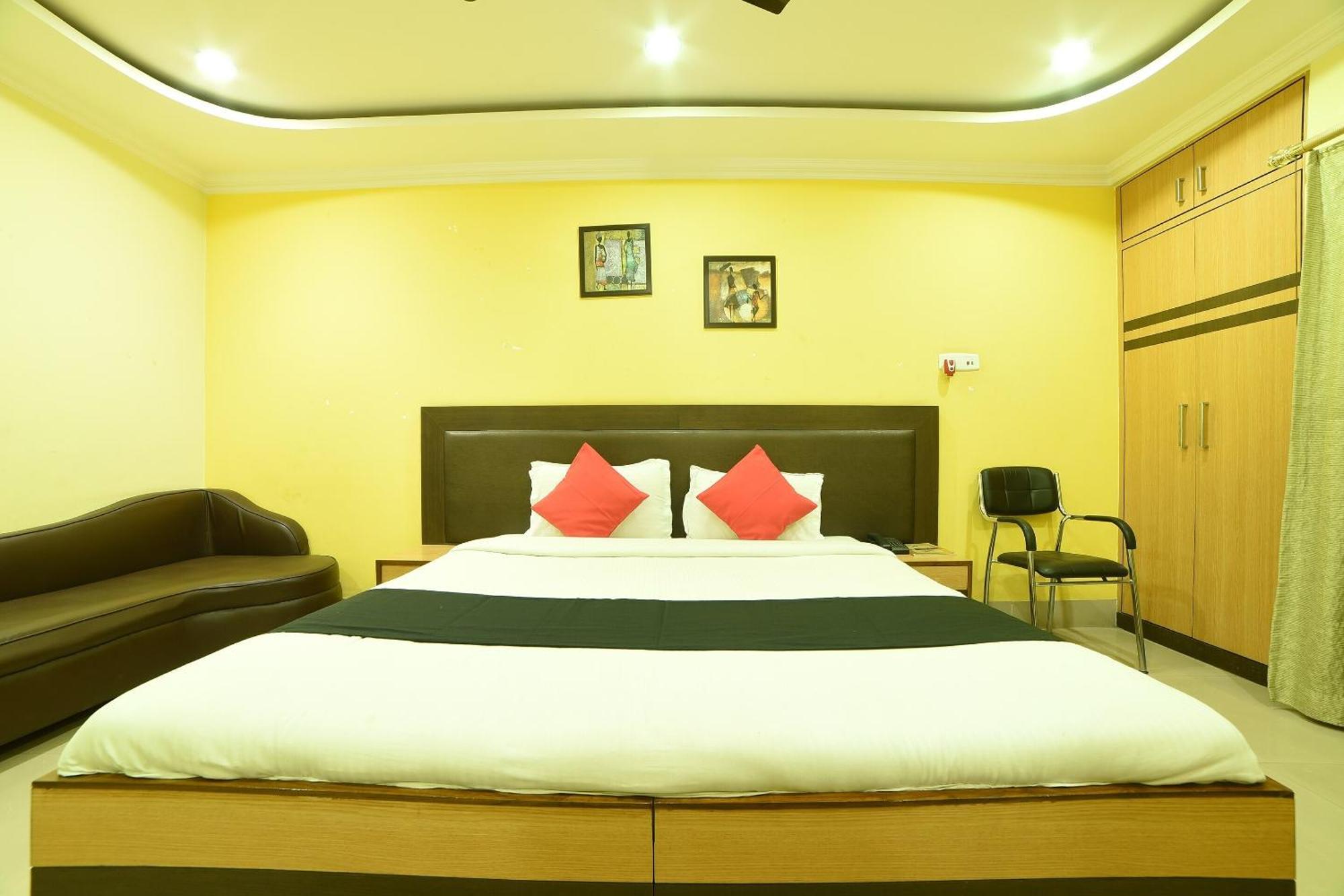 Collection O Hotel Highway Palace Guwahati Exterior foto