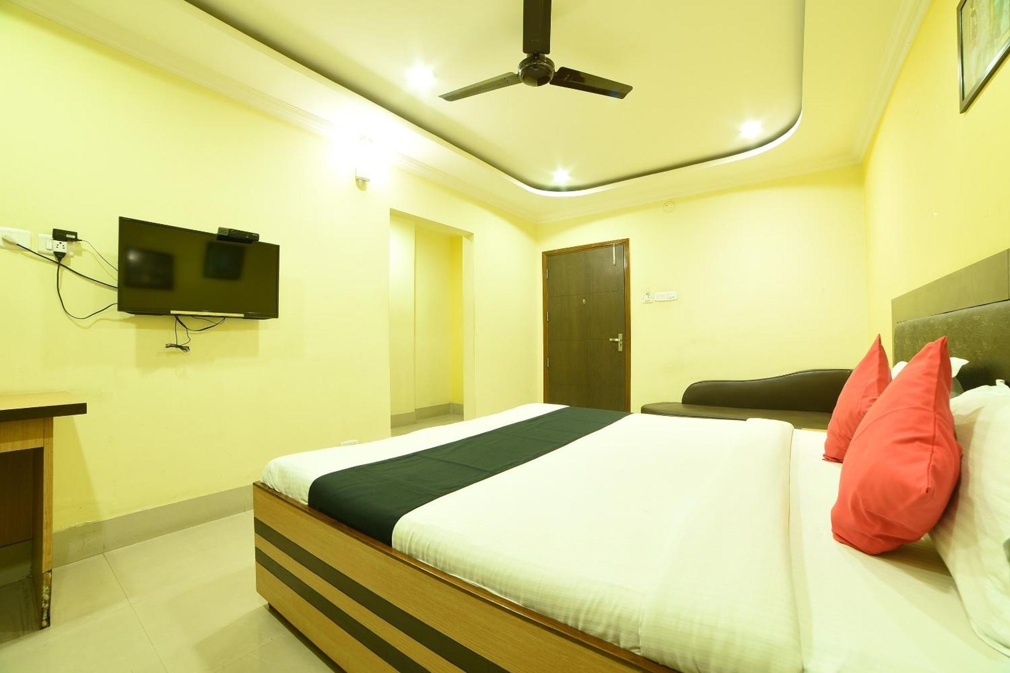 Collection O Hotel Highway Palace Guwahati Exterior foto