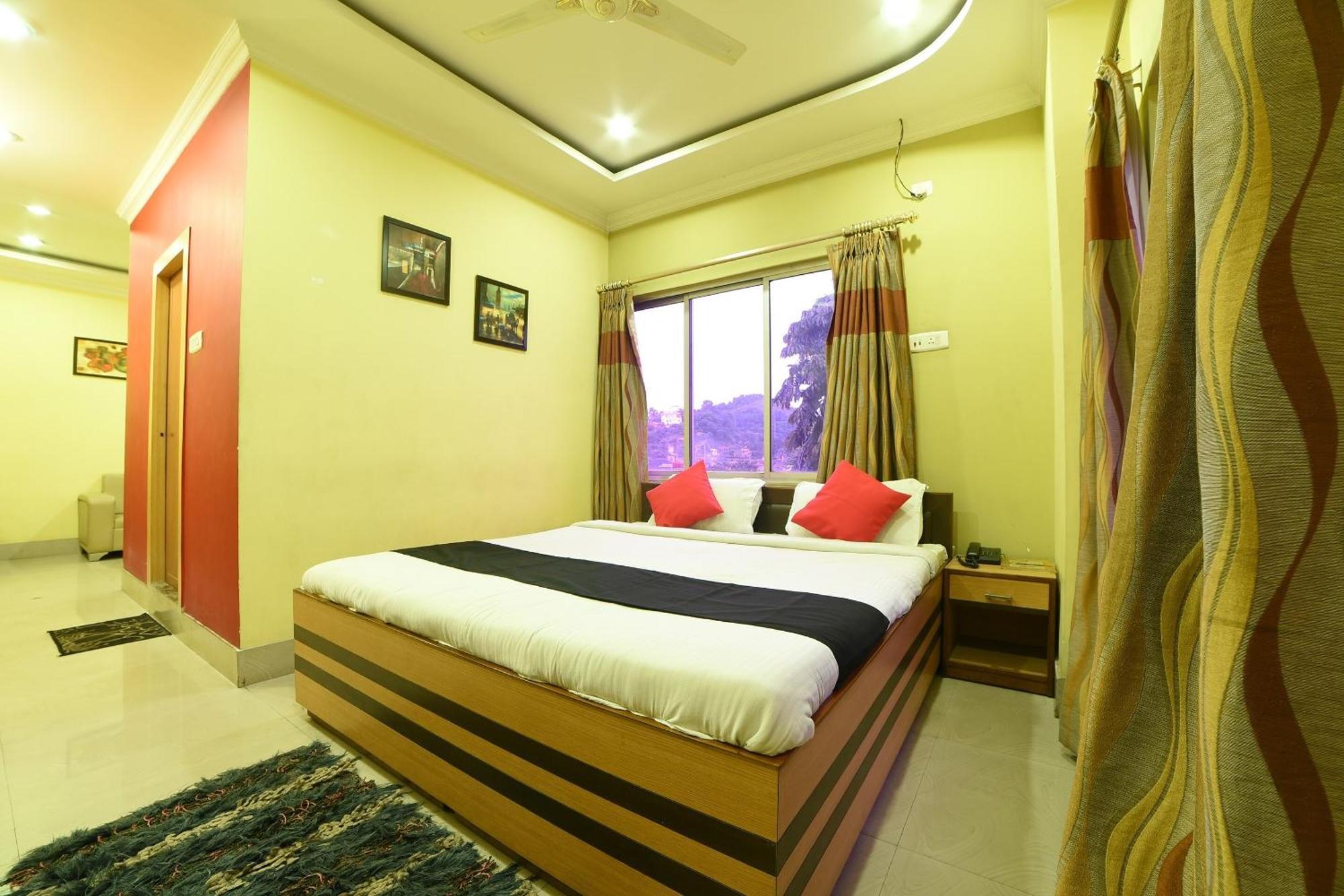 Collection O Hotel Highway Palace Guwahati Exterior foto